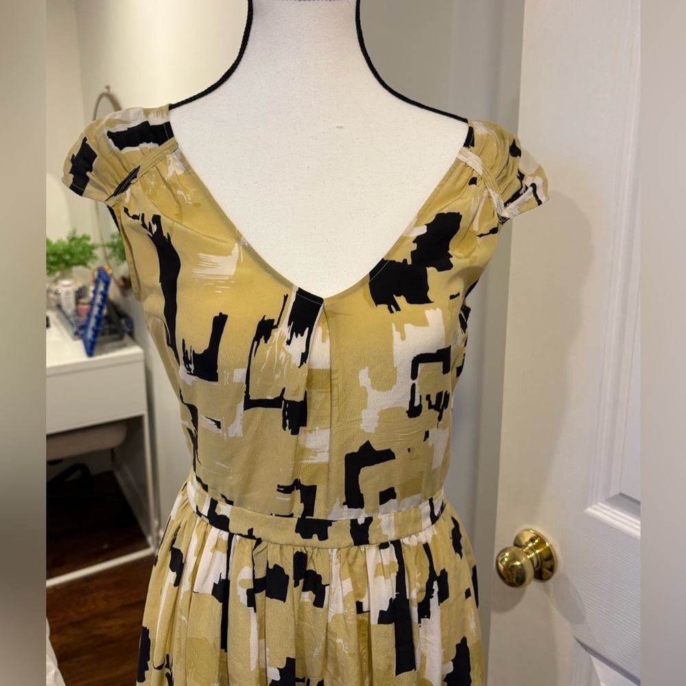 Joie 100% Silk Fit & Flare Mini Dress Abstract Print Mustard Yellow Size S - Picture 3 of 10